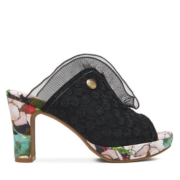 Klapki Laura Vita. Czarne klapki LAURA VITA, bez wzorów, bez obcasa, bez zapięcia. Za 289.99 zł.