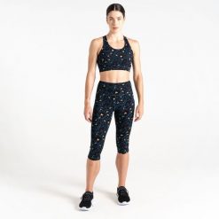 Damskie legginsy sportowe 3/4 Influential. Zielone legginsy sportowe Dare 2b, bez wzorów, na fitness i siłownię. Za 199.50 zł.