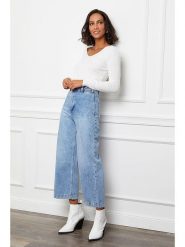 L'armoire de Suzette Sweter w kolorze białym rozmiar: 38/40. Białe swetry L'armoire de Suzette, l, bez wzorów, z kaszmiru, klasyczne, bez ramiączek. Za 95.99 zł.