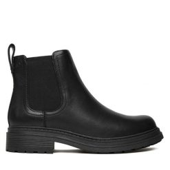 Sztyblety Clarks. Czarne botki Clarks, bez wzorów, bez obcasa, na płaskiej podeszwie, bez zapięcia. Za 299.99 zł.
