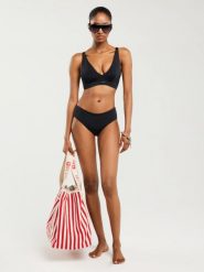 Góra od kostiumu kąpielowego czarna Morra 906. Czarne bikini BIG STAR, bez wzorów, eleganckie. Za 109.99 zł.
