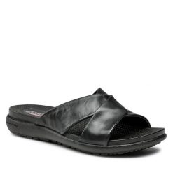 Klapki Go Soft. Czarne klapki GO SOFT, bez wzorów, bez obcasa, bez zapięcia. Za 149.99 zł.