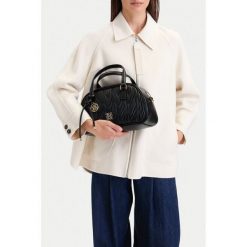 Torebka Nine West. Czarne torebki klasyczne Nine West, bez wzorów, klasyczne, bez dodatków. Za 229.99 zł.