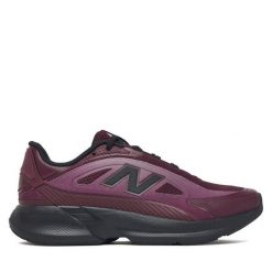 Buty do biegania New Balance. Fioletowe buty do biegania New Balance, bez wzorów, bez zapięcia, do biegania. Za 399.99 zł.