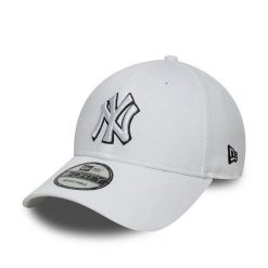 Czapka z daszkiem New Era New York Yankees Outline 9FORTY. Białe czapki z daszkiem New Era, bez wzorów, z bawełny, klasyczne. Za 125.55 zł.