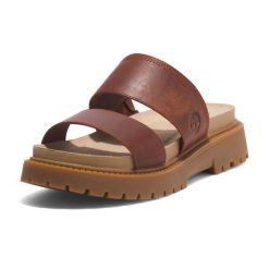 Klapki damskie Timberland Clairemont Way. Brązowe klapki Timberland, bez wzorów, sportowe, bez obcasa, bez zapięcia. W wyprzedaży za 324.90 zł.