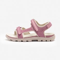 Sandały turystyczne damskie Quechua NH500 skóra. Brązowe sandały QUECHUA, bez wzorów, z kauczuku, sportowe, bez obcasa, bez zapięcia. Za 199.99 zł.