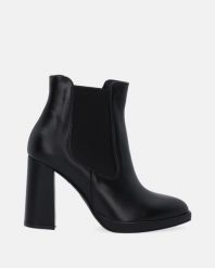 CZARNE SZTYBLETY NA OBCASIE 3646 101 PEL NER. Czarne botki Venezia, bez wzorów, ze skóry, bez obcasa, na obcasie, bez zapięcia. Za 369.00 zł.