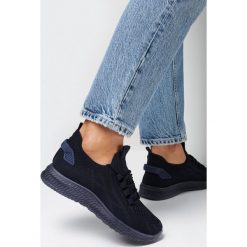 Granatowe Buty Sportowe Haritte. Niebieskie buty treningowe Born2be, bez wzorów, z gumy, bez zapięcia. W wyprzedaży za 91.99 zł.