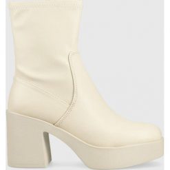 Aldo botki Upstep damskie kolor beżowy na słupku. Brązowe botki Aldo, bez wzorów, bez obcasa, na słupku, bez zapięcia. W wyprzedaży za 349.99 zł.