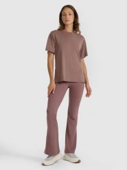 4F Legginsy z rozszerzanymi nogawkami damskie - brązowe XS. Brązowe legginsy 4f, bez wzorów, z dzianiny, długie. W wyprzedaży za 79.99 zł.