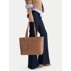Torebka MEXX. Brązowe torebki klasyczne Mexx, bez wzorów, klasyczne, bez dodatków. Za 199.99 zł.