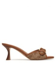 Guess Klapki FLJDI2 FAL03 Brązowy. Brązowe klapki Guess, z aplikacjami, z materiału, bez obcasa, bez zapięcia. Za 471.99 zł.