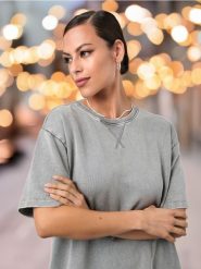Bluza z krótkim rękawem - szary. Szare bluzy Sinsay, l, bez wzorów, z bawełny, bez ramiączek, bez kaptura. Za 29.99 zł.