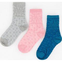 Skarpetki 3 pack - Jasny szar. Skarpetki marki Reserved. W wyprzedaży za 14.99 zł.