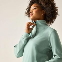 Polar damski z suwakiem 1/2 Demmi. Zielone bluzy z polaru Regatta, bez wzorów, z polaru. W wyprzedaży za 139.99 zł.