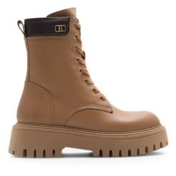 Trapery Badura. Brązowe traperki Badura, bez wzorów, bez obcasa, bez zapięcia. Za 257.99 zł.