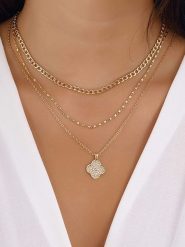 Luja Bijoux Pozłacany naszyjnik z cyrkoniami rozmiar: onesize. Żółte naszyjniki Luja Bijoux, z materiału, z cyrkonią, metalowe. Za 74.63 zł.