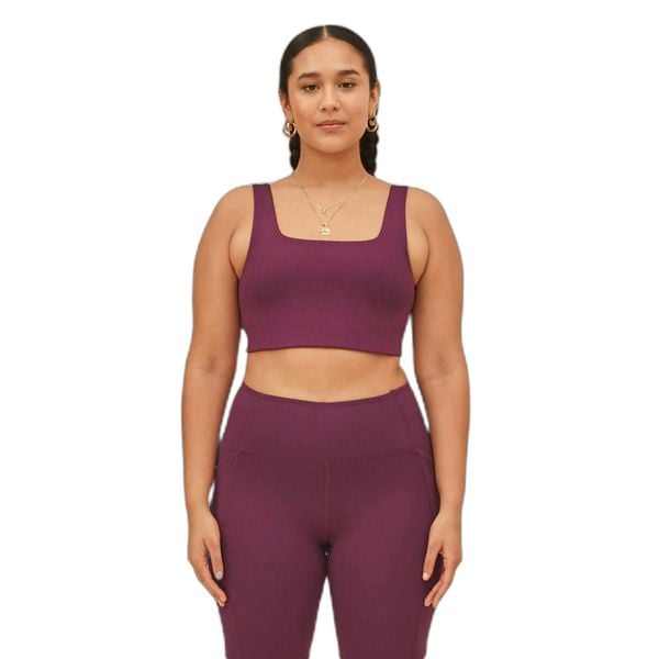 Kobiałka z kwadratowym dekoltem Girlfriend Collective Tommy. Czerwone biustonosze sportowe GIRLFRIEND COLLECTIVE, bez wzorów. Za 257.00 zł.