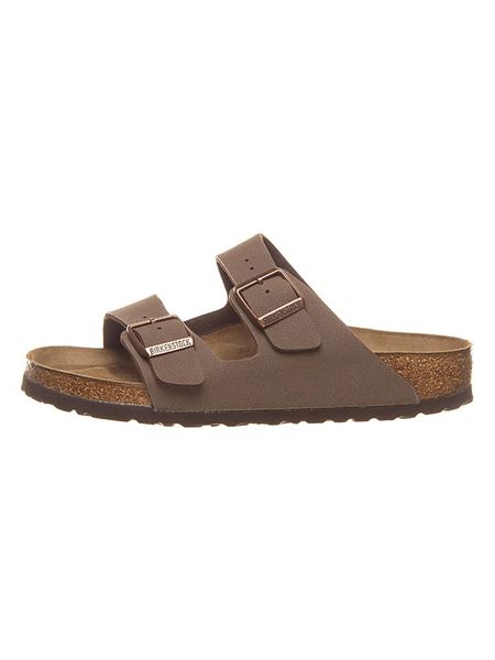 Birkenstock Klapki "Arizona" w kolorze jasnobrązowym rozmiar: 37. Brązowe klapki Birkenstock, bez wzorów, klasyczne, z otwartym noskiem, bez obcasa, bez zapięcia. Za 333.03 zł.