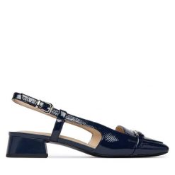 Czółenka Caprice. Niebieskie czółenka Caprice, bez wzorów, bez obcasa, bez zapięcia. Za 399.99 zł.