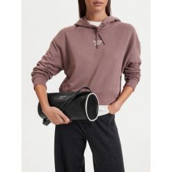 Torebka Reebok. Czarne torebki klasyczne Reebok, bez wzorów, klasyczne, bez dodatków. Za 129.99 zł.