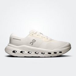 Buty do biegania damskie On Running Cloudrunner 3 Wide white/ivory. Białe buty do biegania On Running, bez wzorów, z materiału, bez zapięcia, do biegania. Za 785.05 zł.