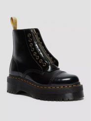 Dr. Martens Botki w kolorze czarnym rozmiar: 40. Czarne botki Dr Martens, bez wzorów, z okrągłym noskiem, bez obcasa, na platformie, bez zapięcia. Za 770.51 zł.