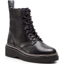 Botki MICHAEL MICHAEL KORS - Tavie Bootie 40R9TVFE7L Black. Botki marki MICHAEL Michael Kors. Za 1,279.00 zł.