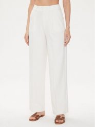 United Colors Of Benetton Spodnie materiałowe 4KCMDF06H Écru Relaxed Fit. Spodnie materiałowe United Colors Of Benetton, bez wzorów, z materiału. Za 189.99 zł.