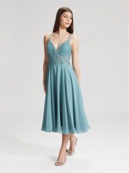 Hey Kyla Sukienka koktajlowa 5AC106HK Niebieski Slim Fit. Niebieskie sukienki Hey Kyla, bez wzorów, z syntetyku, wizytowe, bez kołnierzyka, bez ramiączek. Za 399.99 zł.