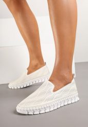 Beżowe Tenisówki ze Skóry Naturalnej Zdobione Perforacją Gonessea. Brązowe trampki Renee, z aplikacjami, z jeansu, street, bez zapięcia. W wyprzedaży za 135.99 zł.