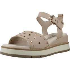 Sandały CARMELA 163248C Beżowy. Brązowe sandały Carmela, bez wzorów, ze skóry, sportowe, bez obcasa, bez zapięcia. Za 317.99 zł.
