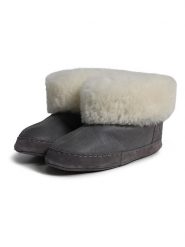 Kaiser Naturfellprodukte Kapcie wełniane "Göteborg" w kolorze szarym rozmiar: 42. Szare kapcie Kaiser Naturfellprodukte, bez wzorów, z wełny. Za 242.13 zł.