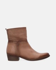 BRĄZOWE KOWBOJKI Z MATERIAŁOWĄ CHOLEWKĄ D735 RO-TE TAUPE. Brązowe botki Venezia, bez wzorów, z materiału, bez obcasa, bez zapięcia. Za 679.00 zł.