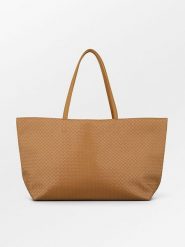 Becksöndergaard Shopper bag w kolorze karmelowym - 40 x 30 x 20 cm rozmiar: onesize. Brązowe shopper bag Becksöndergaard, bez wzorów, z materiału, na ramię, bez dodatków. Za 173.99 zł.