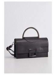 Christian Laurier Skórzana torebka "Milo" w kolorze czarnym - 22 x 15 x 8 cm rozmiar: onesize. Czarne torebki klasyczne Christian Laurier, bez wzorów, z materiału, przez ramię, bez dodatków. Za 300.21 zł.