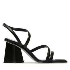 Sandały Chiara Ferragni. Czarne sandały Chiara Ferragni, bez wzorów, bez obcasa, na słupku, bez zapięcia. Za 1,279.00 zł.