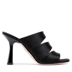 Klapki Alberta Ferretti. Czarne klapki Alberta Ferretti, bez wzorów, bez obcasa, bez zapięcia. Za 1,229.00 zł.