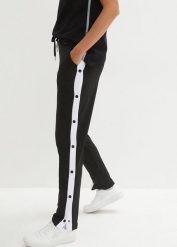 Spodnie dresowe z napami, szybko schnące. Czarne spodnie dresowe bonprix, bez wzorów, z dresówki. Za 149.99 zł.