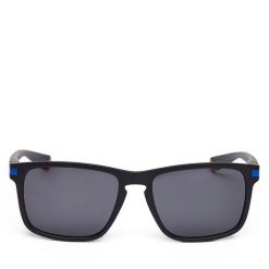 Okulary przeciwsłoneczne Polaroid. Czarne okulary przeciwsłoneczne Polaroid, bez wzorów. Za 229.99 zł.