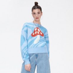 Sweter oversize ze wzorem - Niebieski. Niebieskie swetry Cropp, l, bez wzorów, z dzianiny, bez ramiączek. W wyprzedaży za 79.99 zł.