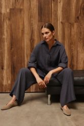 KOSZULA LINDA GRAFITOWA S - Flawless. Szare koszule Flawless, s, bez wzorów, z materiału, eleganckie, bez kołnierzyka, bez ramiączek. Za 468.00 zł.