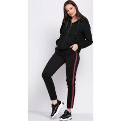 Czarno-Czerwone Spodnie Dresowe Patience. Spodnie dresowe marki bonprix. Za 29.99 zł.