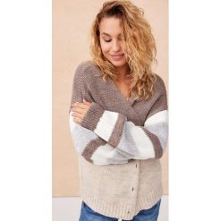 Kardigan Damski Dixi BS Latte. Brązowe swetry blue shadow, na jesień, l, bez wzorów, z bawełny, eleganckie, bez ramiączek. Za 219.90 zł.