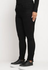 Czarne Jeansy Skinny z Kieszeniami i Wysokim Stanem Nevennia. Czarne jeansy Born2be, z aplikacjami, z jeansu, eleganckie, z podwyższonym stanem. W wyprzedaży za 50.99 zł.