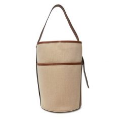 Torebka Furla. Brązowe torebki klasyczne Furla, bez wzorów, klasyczne, bez dodatków. Za 1,389.00 zł.
