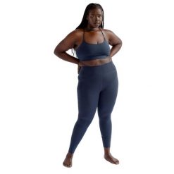 Długie Legginsy Damskie Float Z Wysokim Stanem. Czerwone legginsy GIRLFRIEND COLLECTIVE, bez wzorów, sportowe, długie. Za 435.99 zł.