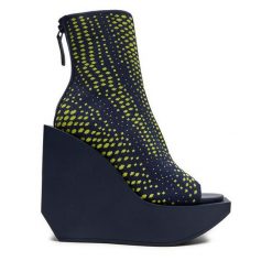 Botki United Nude. Zielone botki United Nude, bez wzorów, bez obcasa, na koturnie, bez zapięcia. Za 789.99 zł.