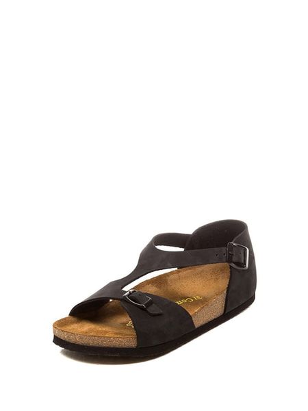 Comfortfusse Skórzane sandały w kolorze czarnym rozmiar: 42. Czarne sandały Comfortfüße, bez wzorów, klasyczne, z otwartym noskiem, bez obcasa, bez zapięcia. Za 202.50 zł.